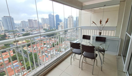 Apartamento à venda ou para alugar com 1 suíte em Vila Cordeiro, São Paulo, SP