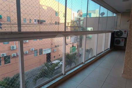 Apartamento à venda com 3 quartos, sendo 1 suíte, no Centro, São Roque, SP