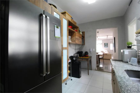 Apartamento à venda com 4 quartos, sendo 3 suítes,  em Campo Belo, São Paulo, SP