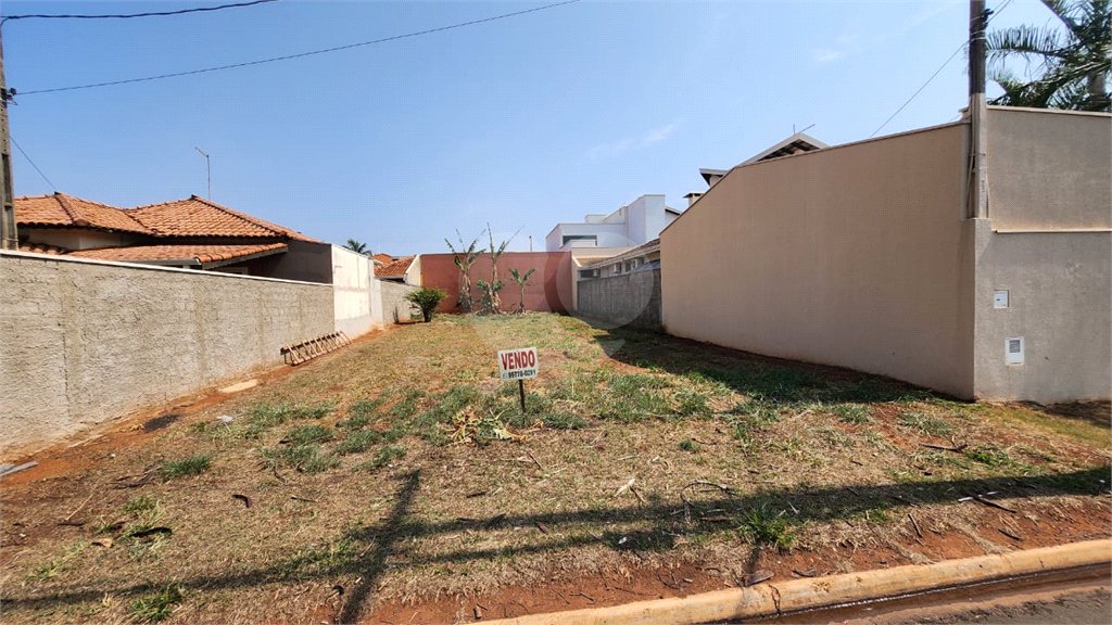 Terreno à venda em Jardim dos Flamboyants, Araraquara, SP