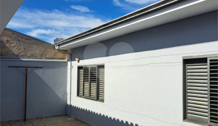 Casa à venda com 3 quartos, sendo 1 suíte,  em Jardim das Estações (vila Xavier), Araraquara, SP