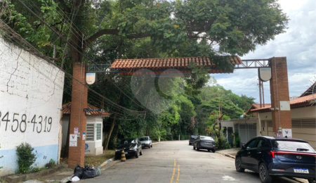 Terreno à venda em Conjunto Residencial Santa Terezinha, São Paulo, SP