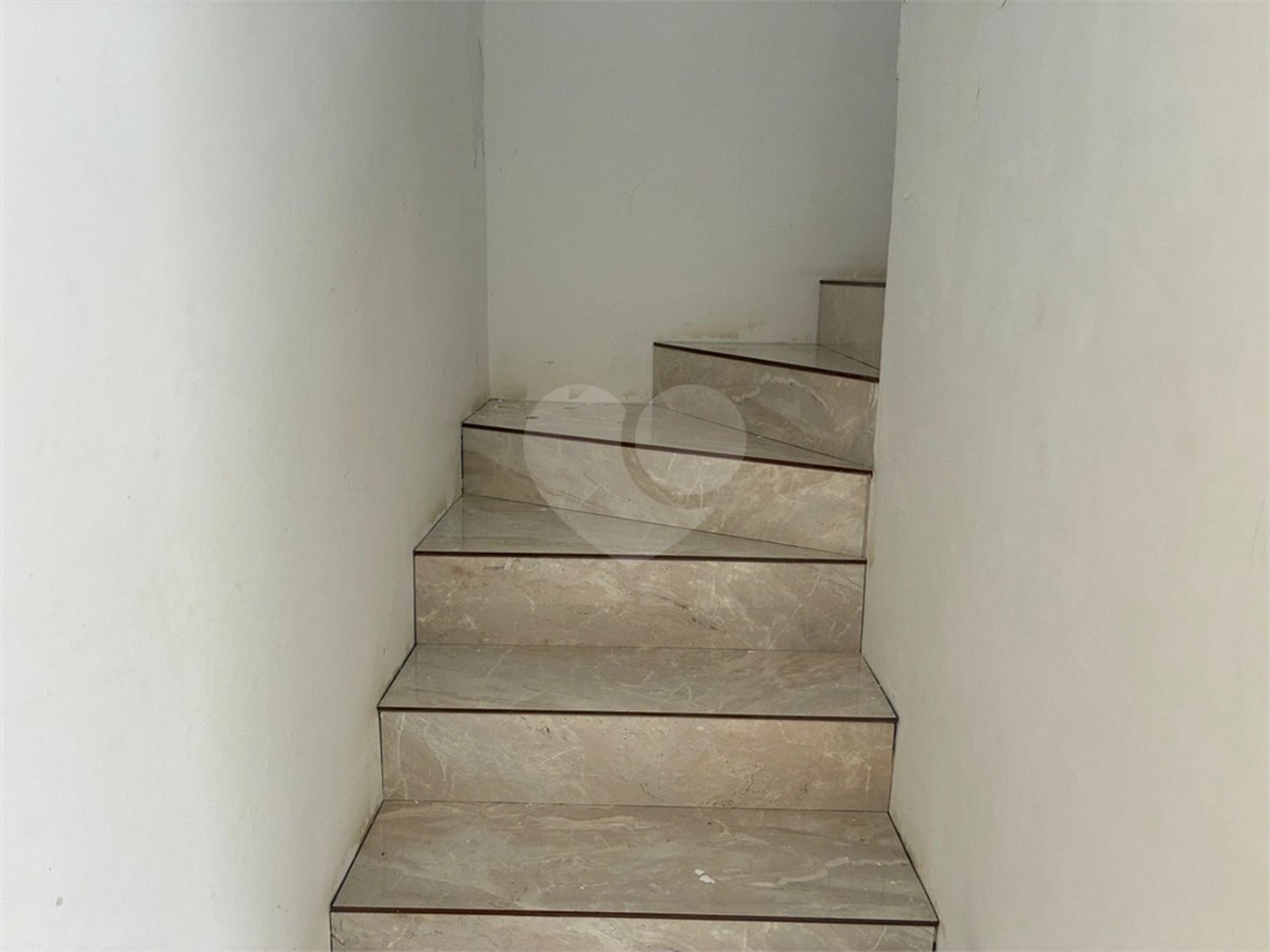 Sobrado à venda com 3 quartos em Jardim Petrópolis, Cotia, SP