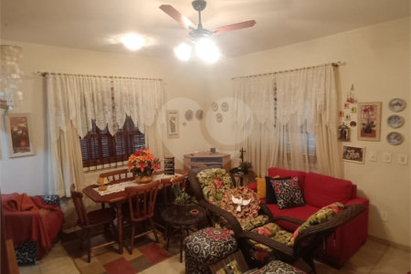 Casa à venda com 3 quartos, sendo 1 suíte, em Rasa, Armação dos Búzios, RJ