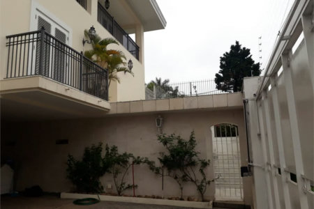 Casa à venda ou para alugar com 5 suítes em Jardim Leonor, São Paulo, SP