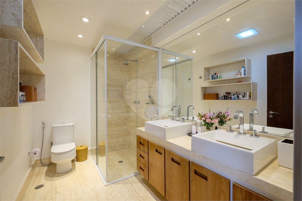 Apartamento à venda com 4 quartos, sendo 1 suíte, em Jardim América, São Paulo, SP
