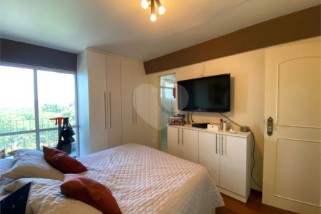 Apartamento à venda com 3 quartos, sendo 1 suíte,  em Vila Romana, São Paulo, SP