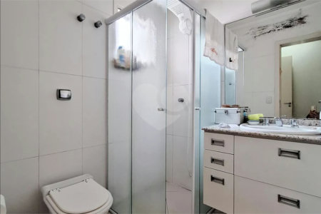 Sobrado à venda com 3 suítes em Água Fria, São Paulo, SP