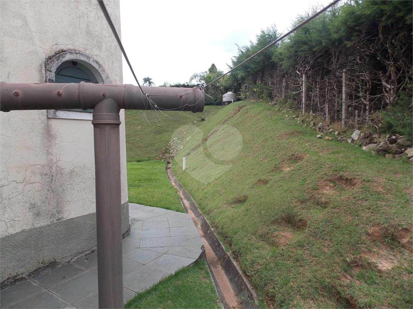 Casa à venda com 3 quartos, sendo 1 suíte, em Alpes D'ouro, Bom Jesus dos Perdões, SP