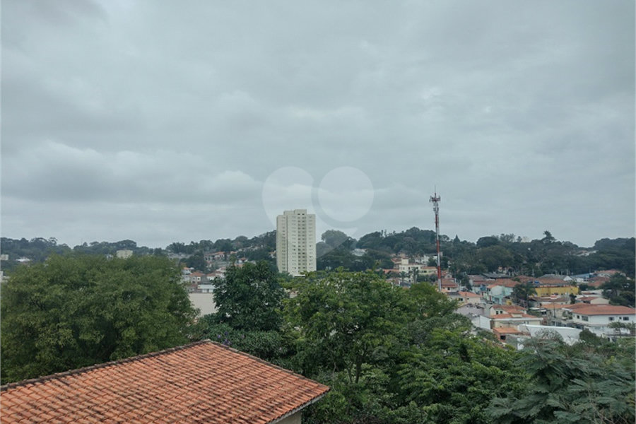 Sobrado à venda com 3 quartos em Tremembé, São Paulo, SP