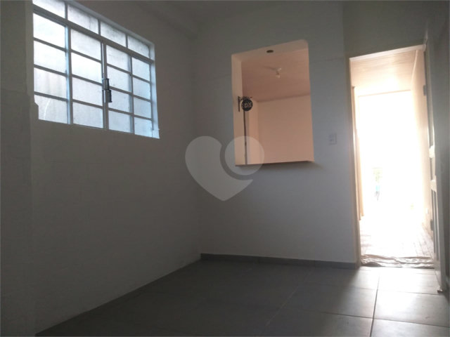 Sobrado à venda com 3 quartos em Bom Retiro, São Paulo, SP