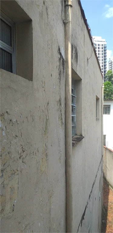 Sobrado à venda ou para alugar com 4 quartos em Água Branca, São Paulo, SP