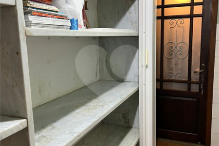 Casa à venda com 2 suítes no condomínio Recanto dos Ipes, Atibaia - SP