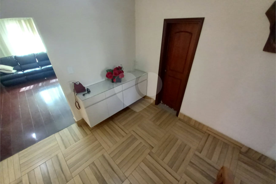 Sobrado à venda com 4 quartos, sendo 2 suítes, em Tremembé, São Paulo, SP