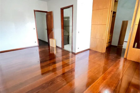 Sobrado à venda com 4 suítes em Jardim Franca, São Paulo, SP