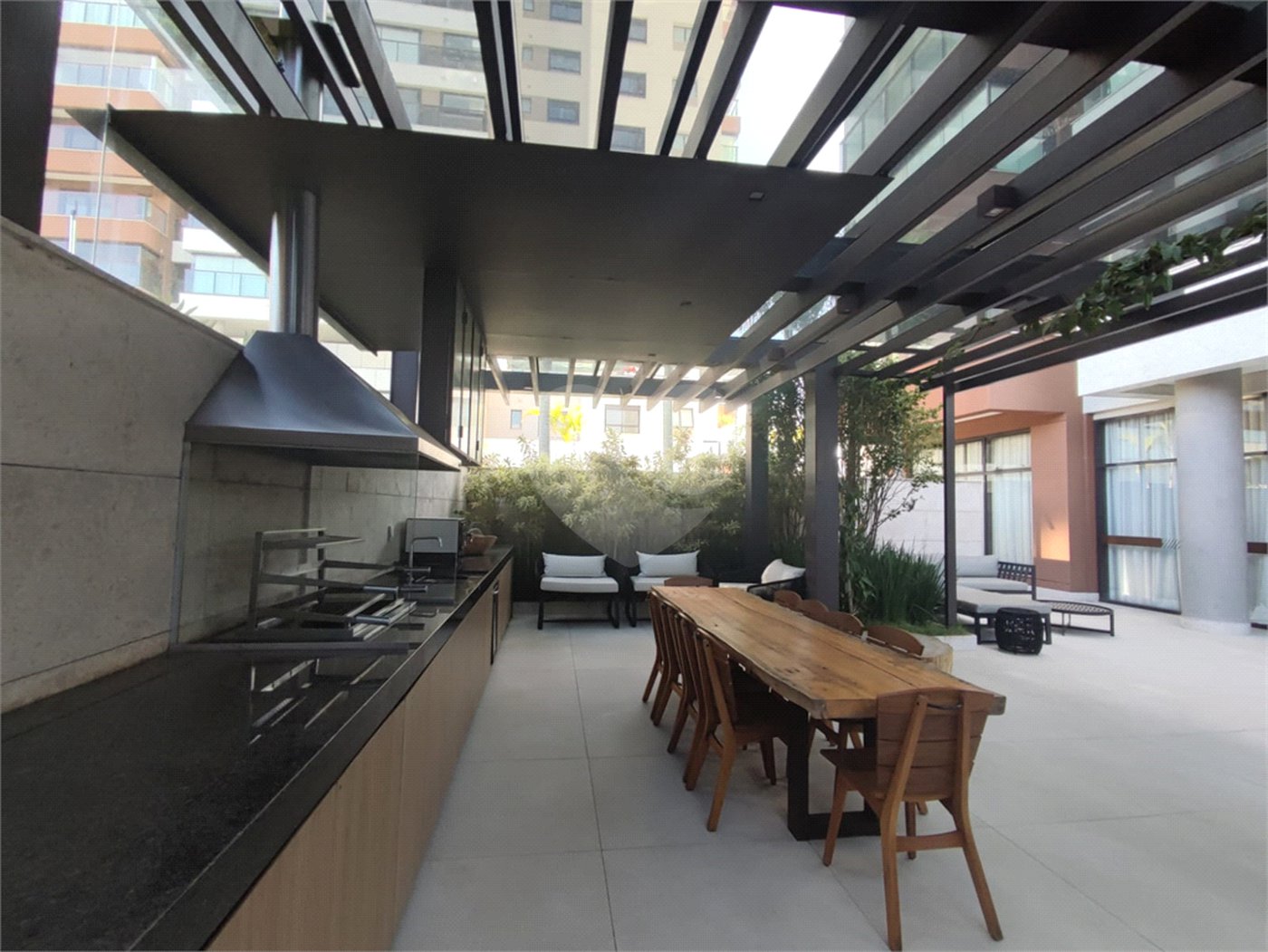 Apartamento à venda com 4 suítes em Jardim Leonor, São Paulo, SP