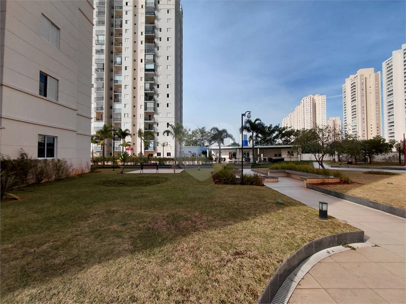 Apartamento à venda com 3 quartos, sendo 1 suíte, em Lapa, São Paulo, SP