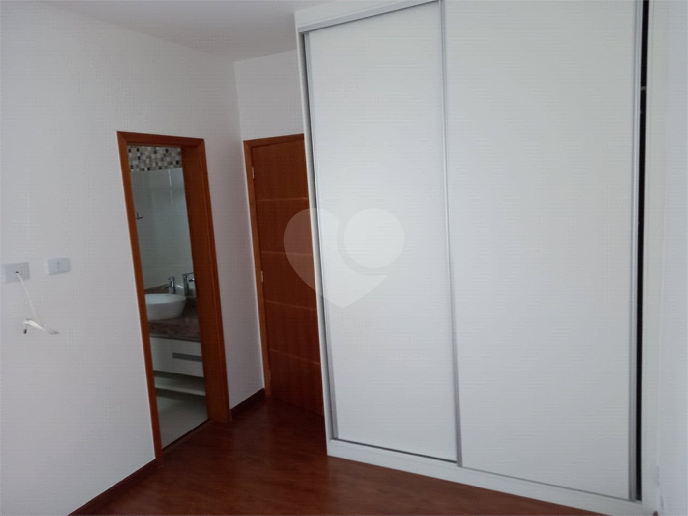 Casa para alugar com 4 suítes no condomínio Milenium, São Paulo - SP
