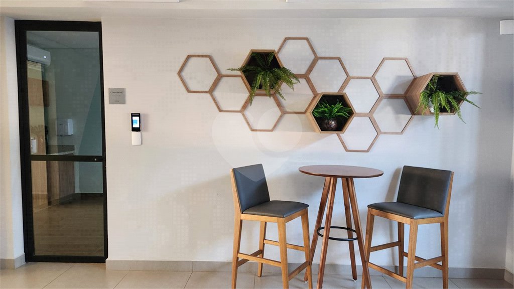 Apartamento à venda com 2 quartos, sendo 1 suíte,  no Centro, Araraquara, SP