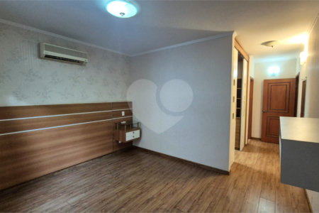 Casa para alugar com 3 quartos, sendo 1 suíte, no condomínio Recanto dos Paturis, Vinhedo - SP