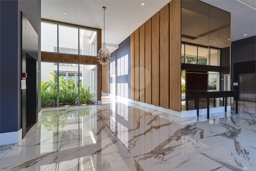 Apartamento à venda com 3 suítes em Jardim Marajoara, São Paulo, SP