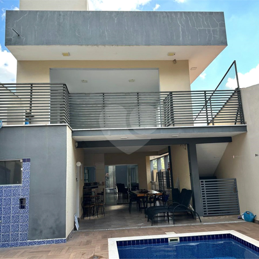 Sobrado à venda com 3 quartos, sendo 1 suíte, em Atibaia Belvedere, Atibaia, SP