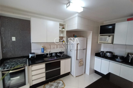 Casa em condomínio à venda com 3 quartos, sendo 1 suíte, em Vila Haro, Sorocaba, SP