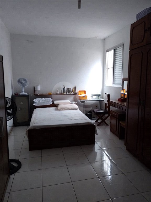 Sobrado à venda com 8 quartos, sendo 3 suítes, em Tucuruvi, São Paulo, SP