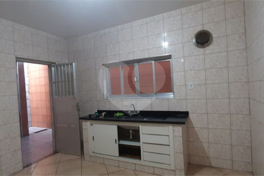 Sobrado à venda com 3 quartos em Jardim Guairaca, São Paulo, SP
