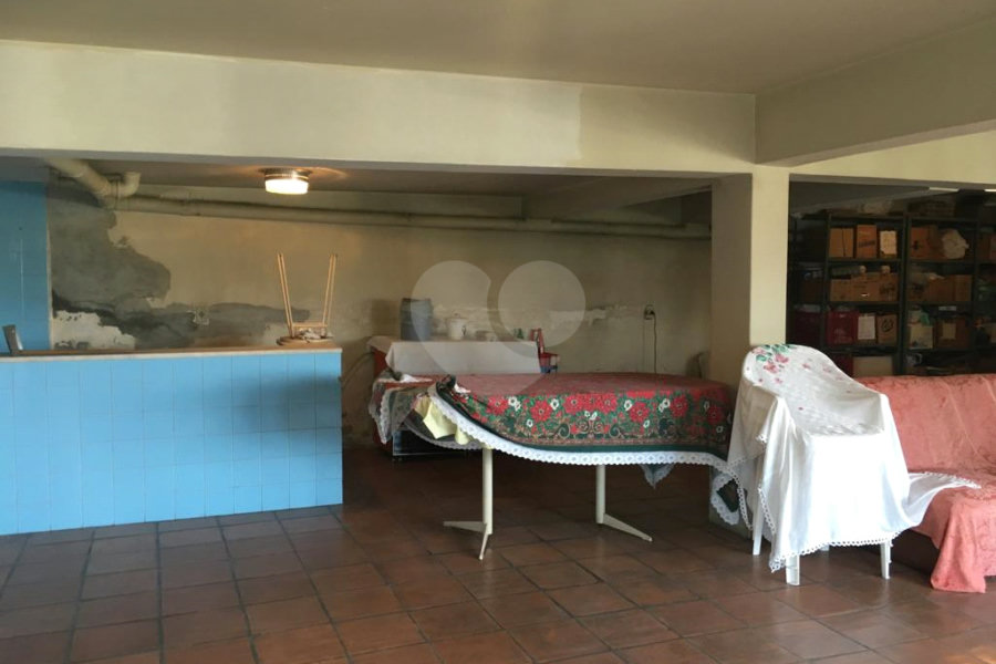 Casa à venda com 4 quartos, sendo 1 suíte, em Jardim São Bento, São Paulo, SP