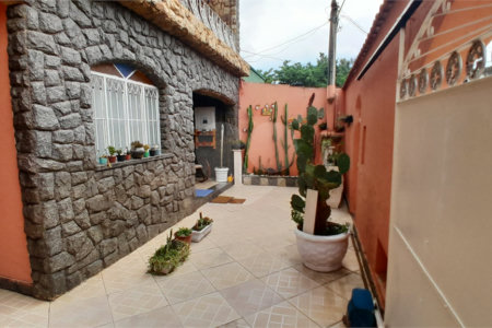 Casa à venda com 5 quartos, sendo 2 suítes, em Campo Grande, Rio de Janeiro, RJ