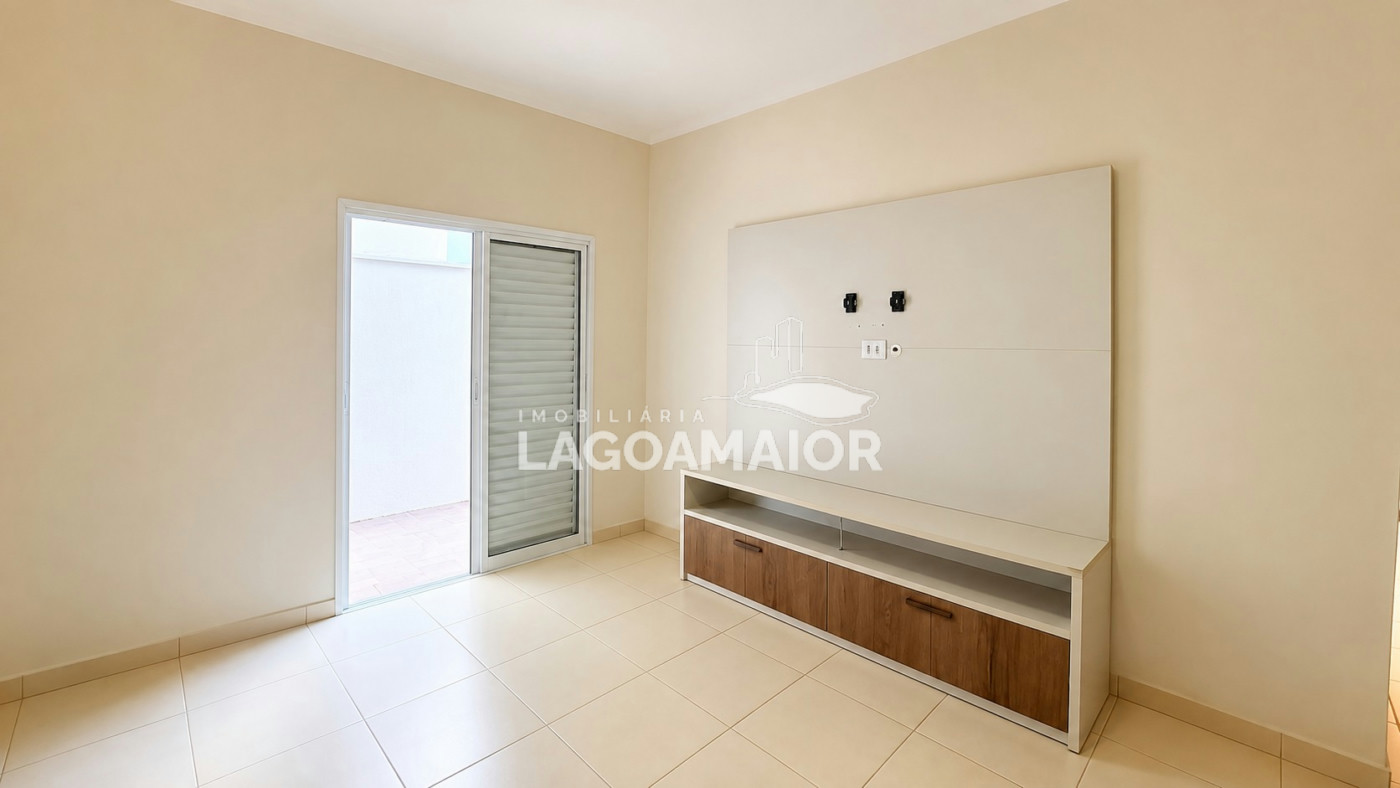 Casa à venda com 3 quartos, sendo 1 suíte, no condomínio Portal das Àguas, Três Lagoas - MS