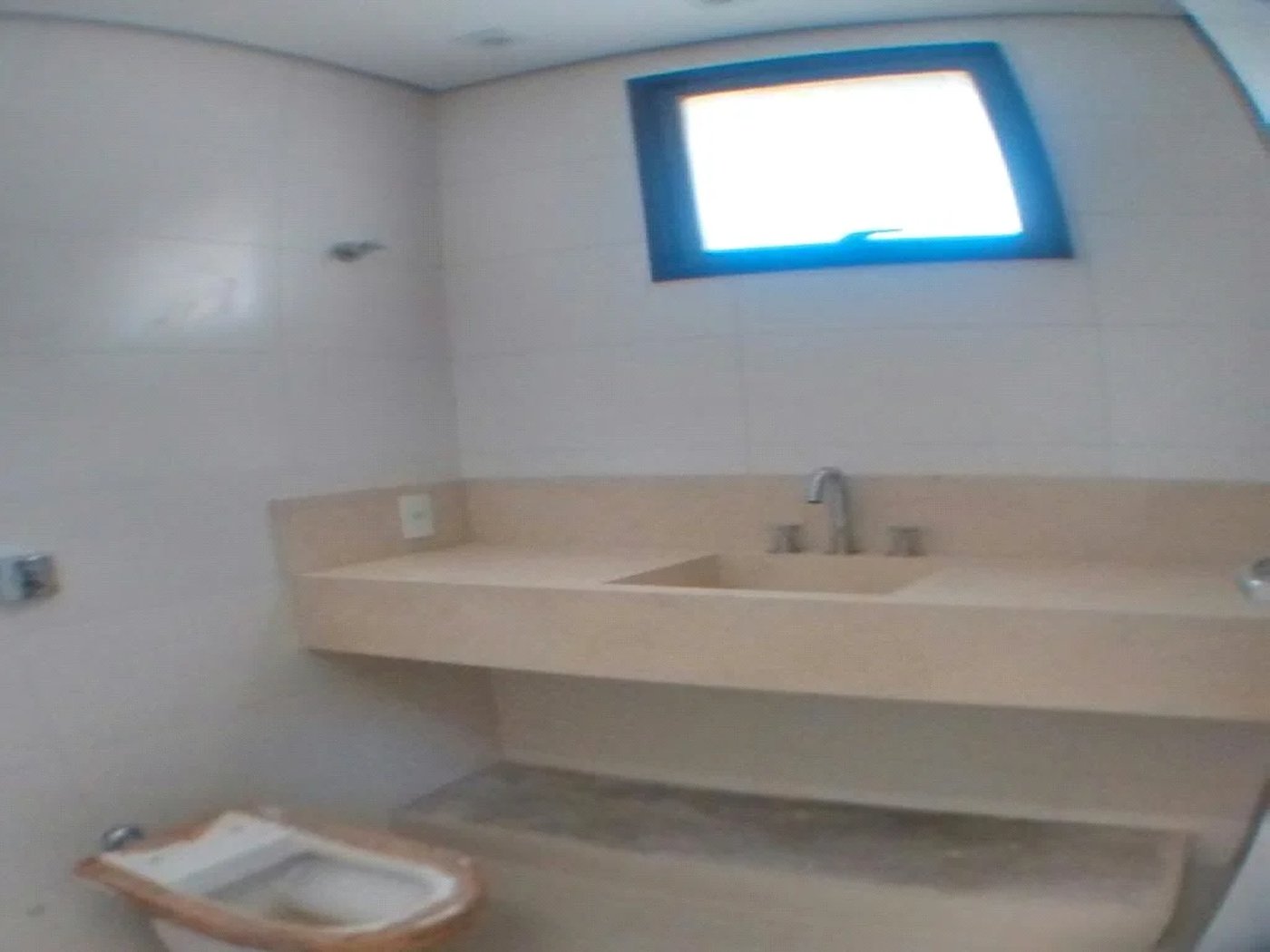 Apartamento à venda com 3 suítes em Vila Suzana, São Paulo, SP
