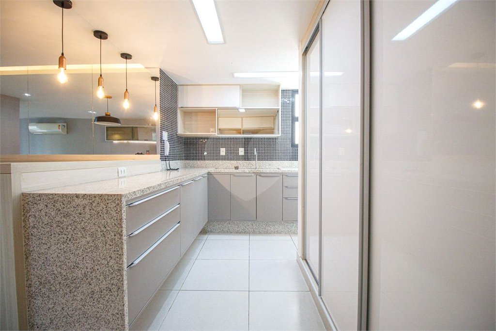 Apartamento à venda com 3 quartos, sendo 1 suíte, em Tijuca, Rio de Janeiro, RJ