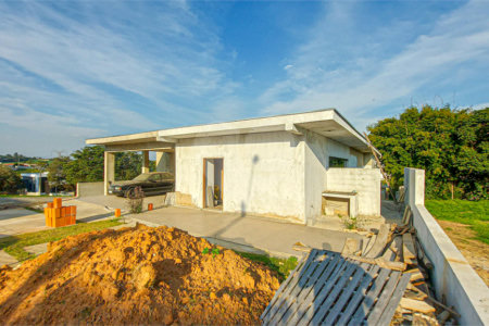 Casa à venda com 3 quartos, sendo 1 suíte, no condomínio Residencial Fazenda Alta Vista, Salto de Pirapora - SP