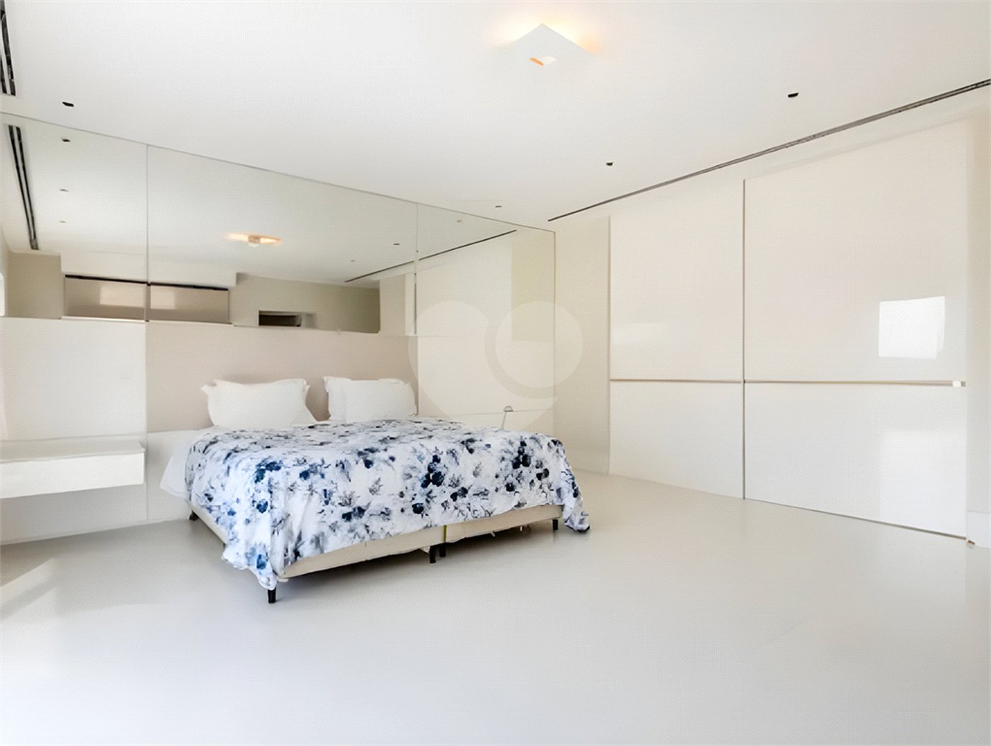 Apartamento à venda com 4 quartos, sendo 3 suítes, em Jardim Paulistano, São Paulo, SP