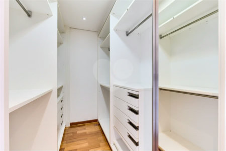 Apartamento à venda ou para alugar com 4 suítes em Alto da Boa Vista, São Paulo, SP