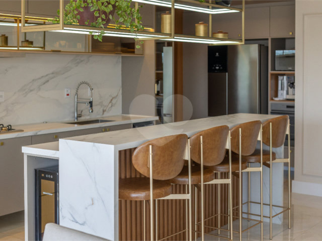 Apartamento à venda com 4 quartos, sendo 2 suítes,  em Campo Belo, São Paulo, SP