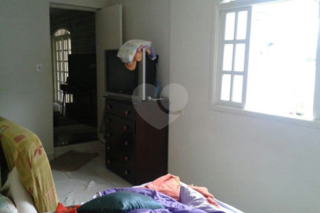 Sobrado à venda com 6 quartos, sendo 1 suíte, em Santa Teresinha, São Paulo, SP