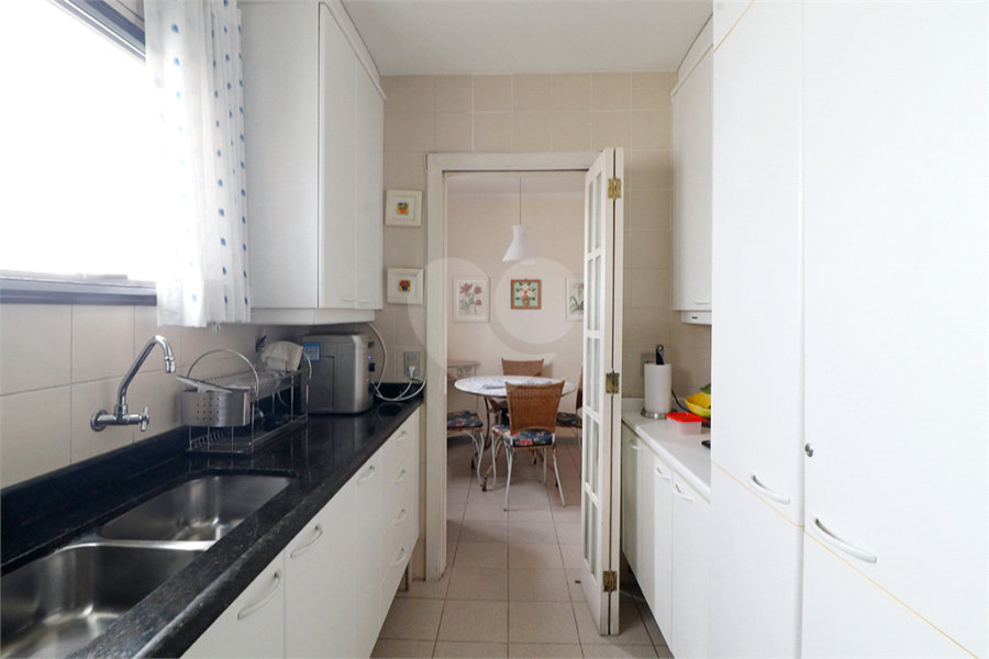 Apartamento à venda com 3 suítes em Vila Madalena, São Paulo, SP