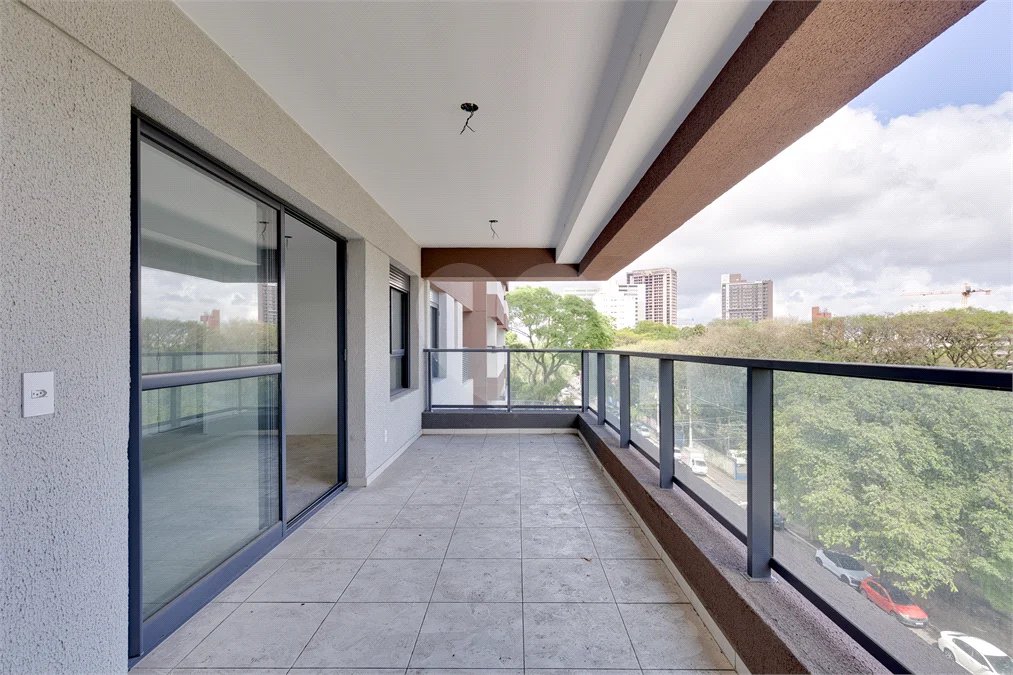 Apartamento à venda com 2 quartos, sendo 1 suíte, em Alto da Boa Vista, São Paulo, SP