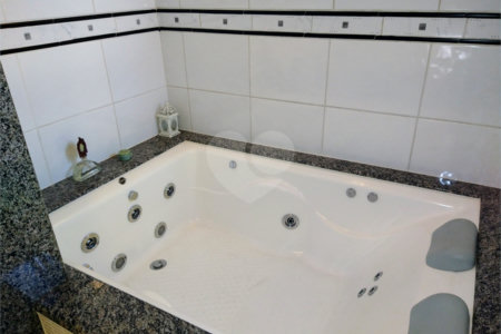 Casa à venda com 3 quartos, sendo 1 suíte, em Parque Vitória, São Paulo, SP