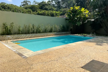 Sobrado à venda com 5 suítes em Paineiras do Morumbi, São Paulo, SP
