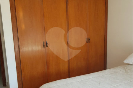 Sobrado à venda com 3 quartos, sendo 1 suíte,  em Jardim Olympia, São Paulo, SP