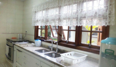 Sobrado à venda com 3 quartos, sendo 1 suíte,  em Campo Belo, São Paulo, SP