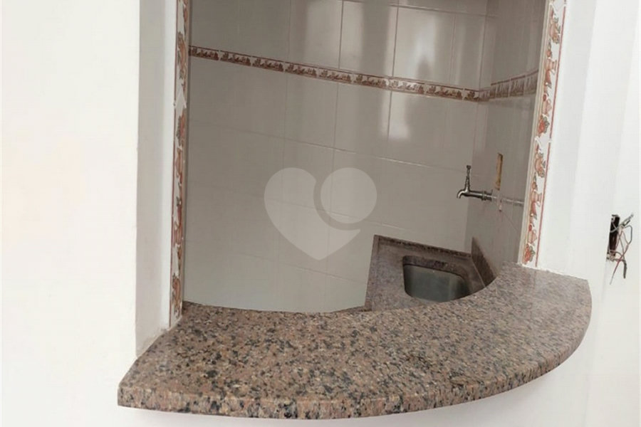 Sobrado à venda com 3 quartos, sendo 2 suítes, em Vila Paulicéia, São Paulo, SP