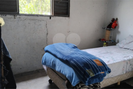 Chácara à venda com 2 quartos em Vila Caputera, Mogi das Cruzes, SP