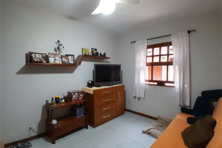 Casa Térrea à venda com 4 quartos, sendo 1 suíte, em Parque Continental, São Paulo, SP