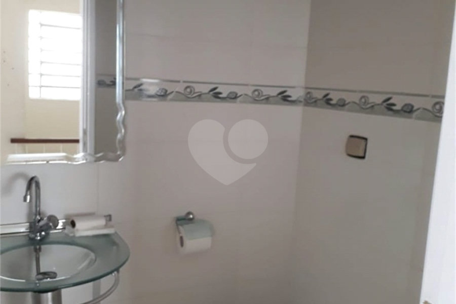 Casa à venda com 4 quartos, sendo 2 suítes, em Santana, São Paulo, SP
