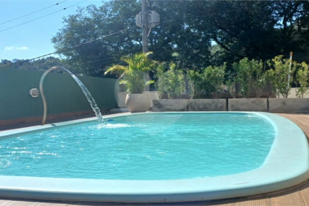 Casa à venda com 3 quartos, sendo 2 suítes, no condomínio Altos de São Roque, São Roque - SP
